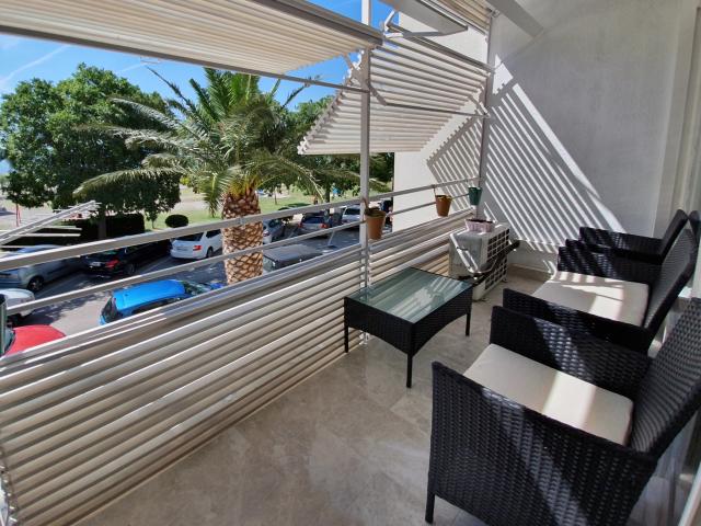 Apartman DINA